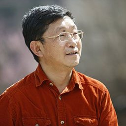 291624956493181673_0009_阿來老師照片1.jpg